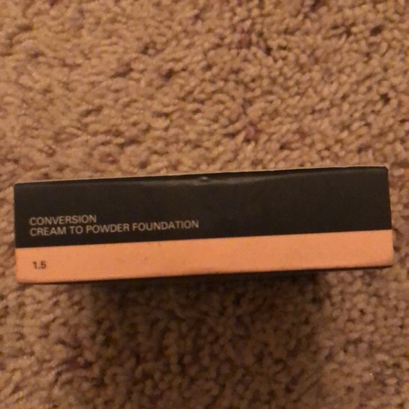 Smashbox cream to powder foundation 1.5 Still in box - Picture 3 of 7
